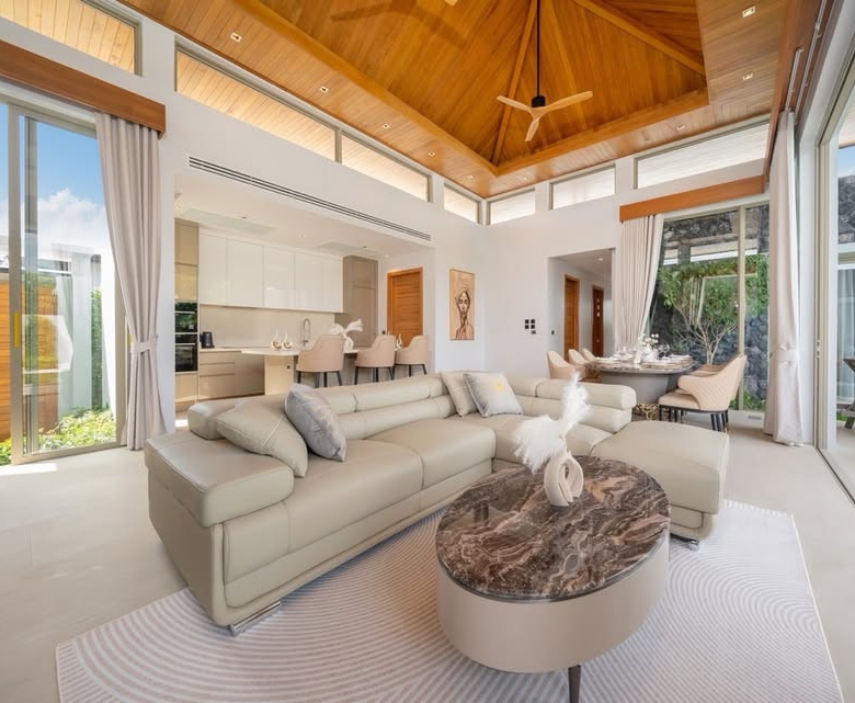 Villa neuve de 4 chambres avec piscine à vendre à Botanica Foresta II Phuket