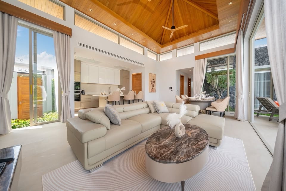 Villa neuve de 4 chambres avec piscine à vendre à Botanica Foresta II Phuket