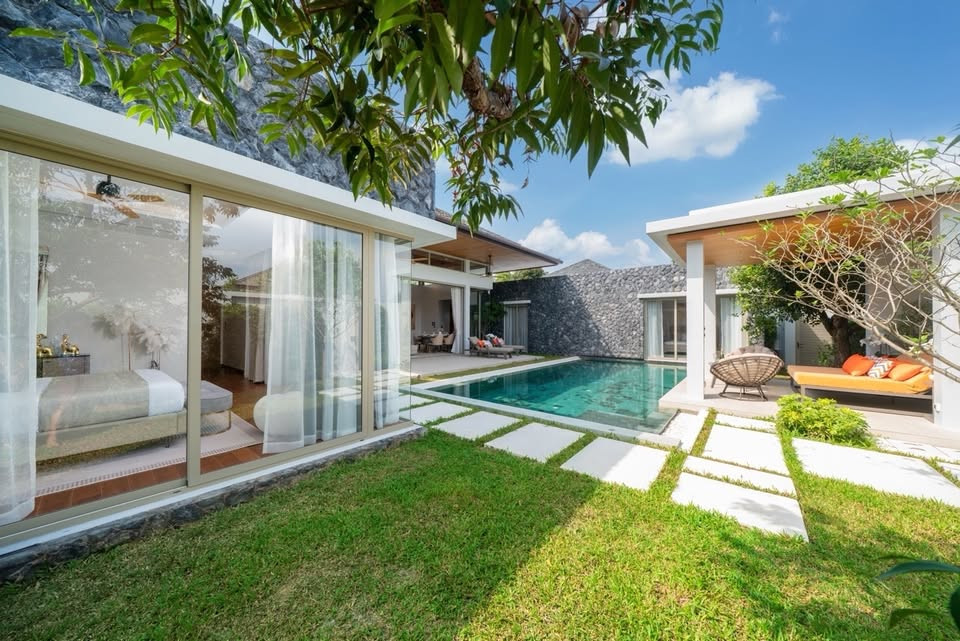Villa neuve de 4 chambres avec piscine à vendre à Botanica Foresta II Phuket