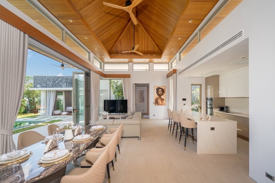 Villa neuve de 4 chambres avec piscine à vendre à Botanica Foresta II Phuket