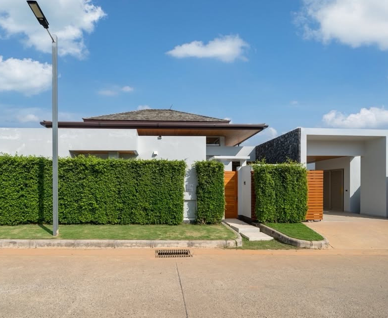 Villa neuve de 4 chambres avec piscine à vendre à Botanica Foresta II Phuket