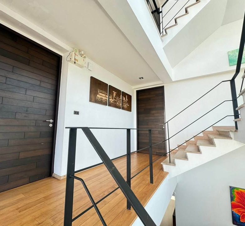 Villa moderne de 4 chambres avec piscine à louer près de la plage de Rawai
