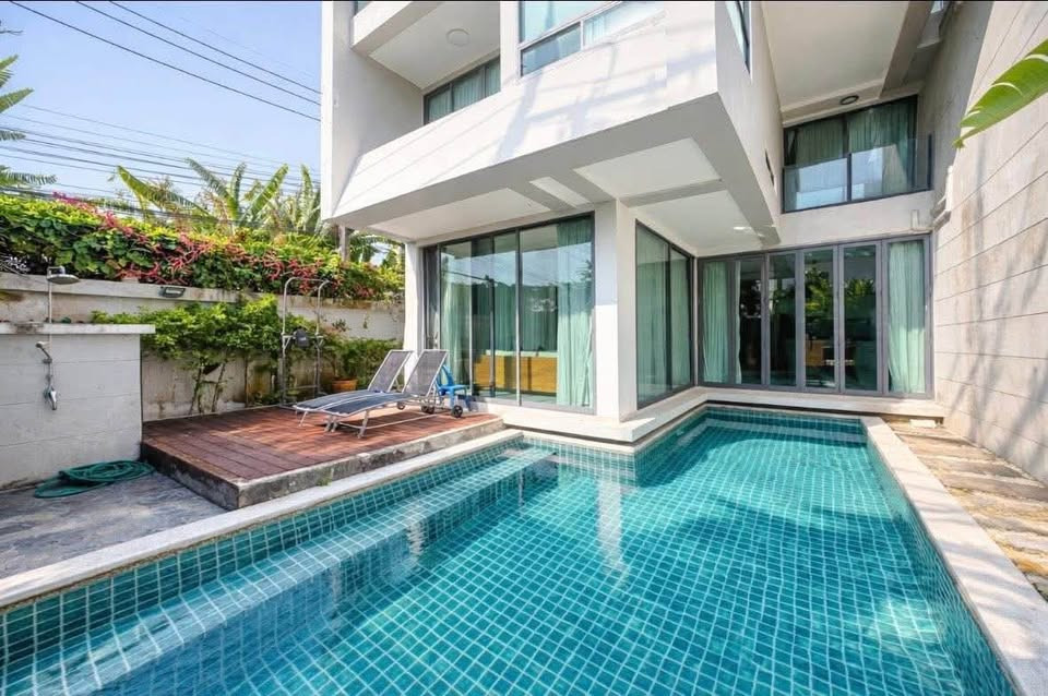 Villa moderne de 4 chambres avec piscine à louer près de la plage de Rawai