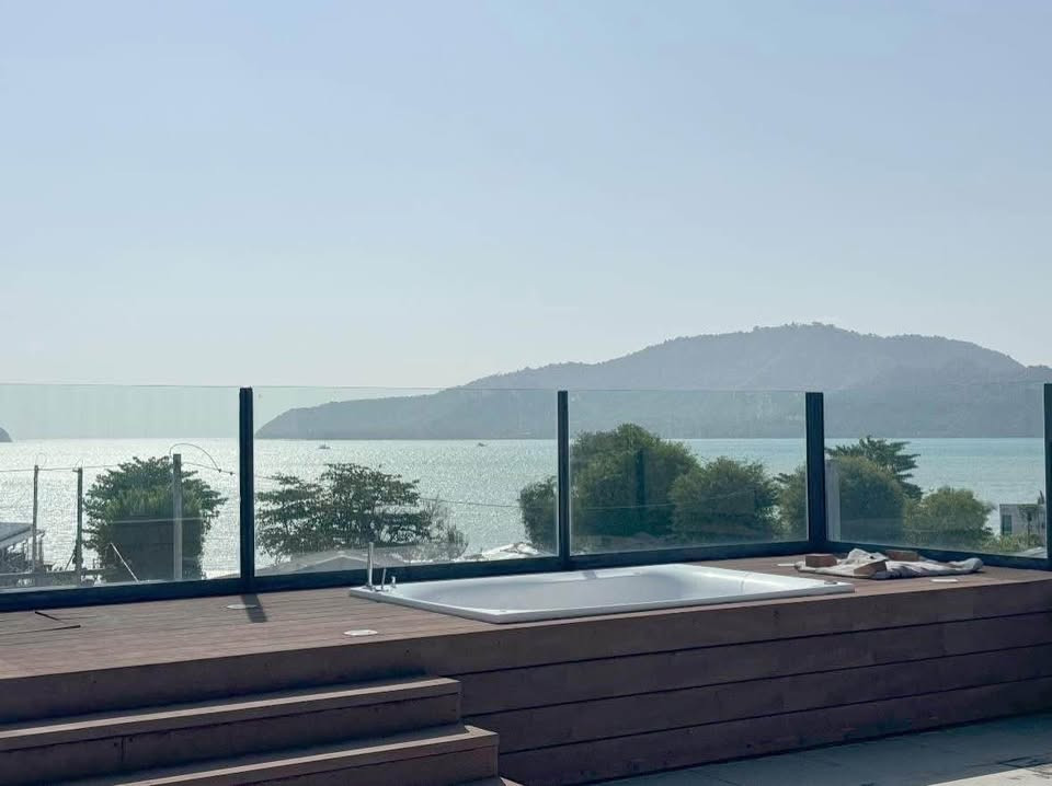 Villa moderne de 4 chambres avec piscine à louer près de la plage de Rawai