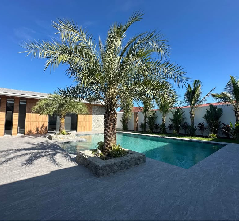 Villa avec piscine de 4 chambres à vendre à Rawai, Phuket