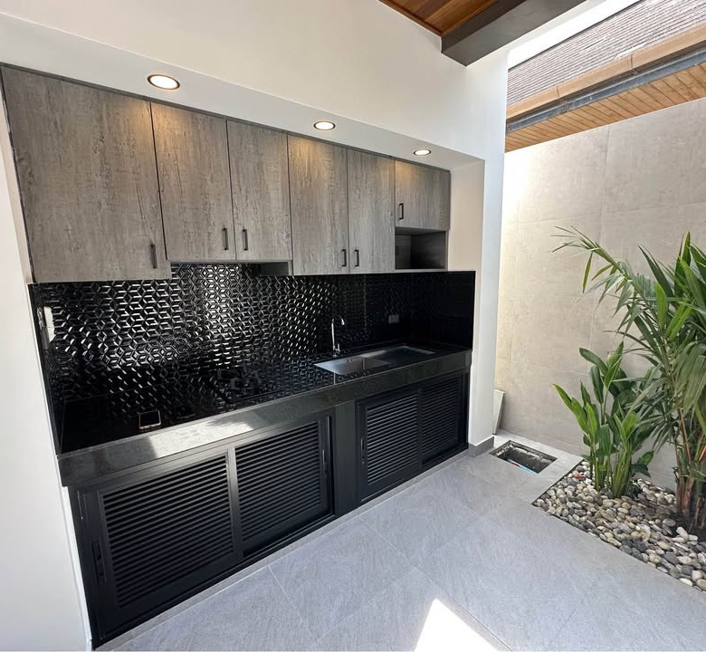 Villa avec piscine de 4 chambres à vendre à Rawai, Phuket