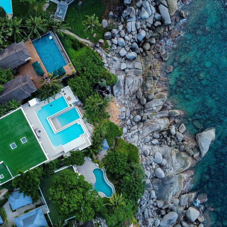 Baan Perwah – Villa de 8 chambres en bord de mer à louer à long terme à Kata