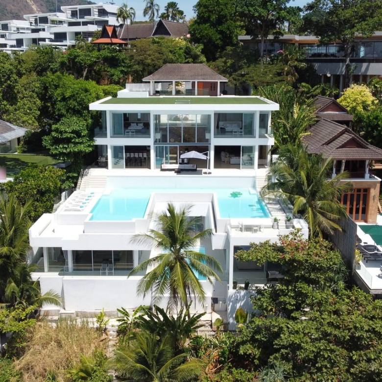 Baan Perwah – Villa de 8 chambres en bord de mer à louer à long terme à Kata