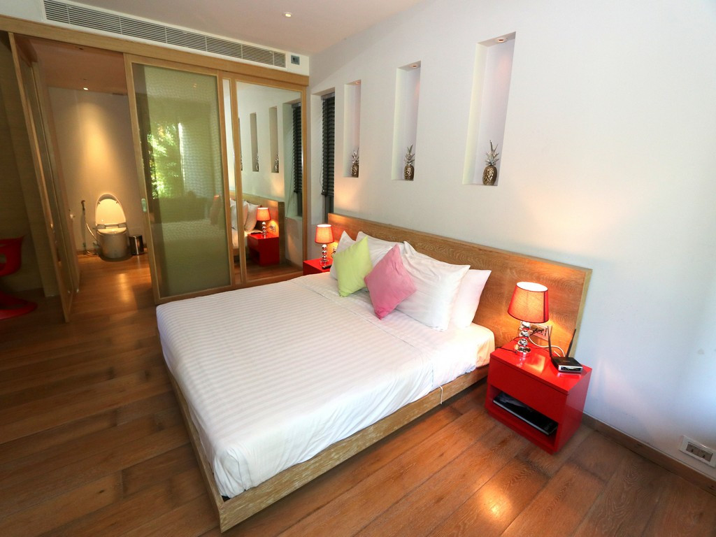 Villa de 4 chambres avec vue sur mer à vendre à Layan Phuket, dans le complexe La Colline