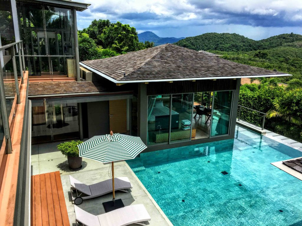 Villa de 4 chambres avec vue sur mer à vendre à Layan Phuket, dans le complexe La Colline