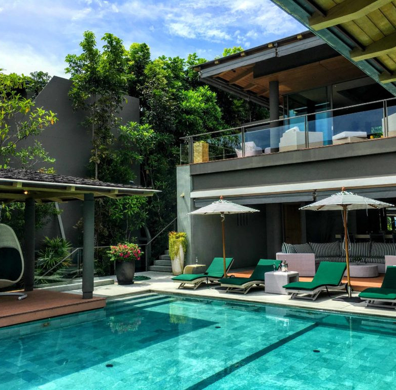 Villa de 4 chambres avec vue sur mer à vendre à Layan Phuket, dans le complexe La Colline