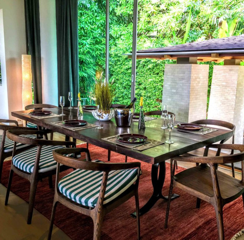 Villa de 4 chambres avec vue sur mer à vendre à Layan Phuket, dans le complexe La Colline