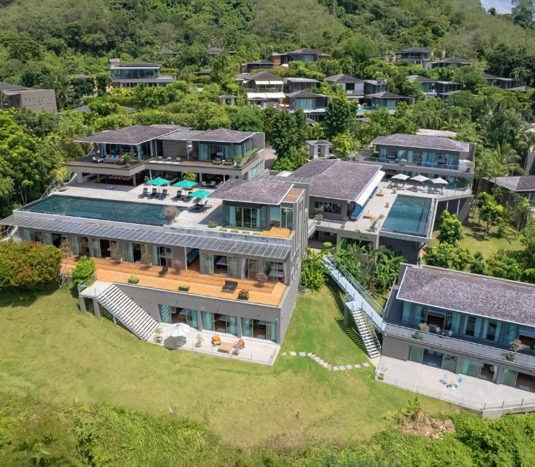 Propriété privée de 18 chambres avec vue sur mer à vendre à Layan, Phuket