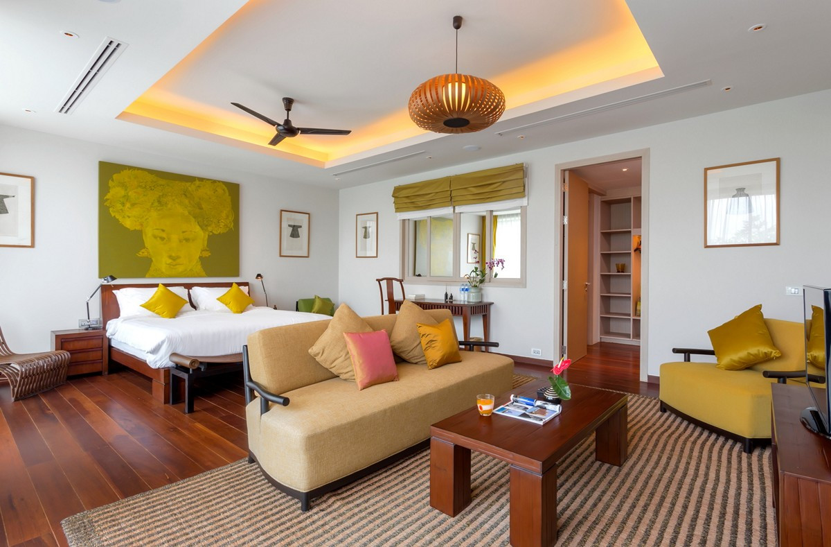 Propriété privée de 18 chambres avec vue sur mer à vendre à Layan, Phuket