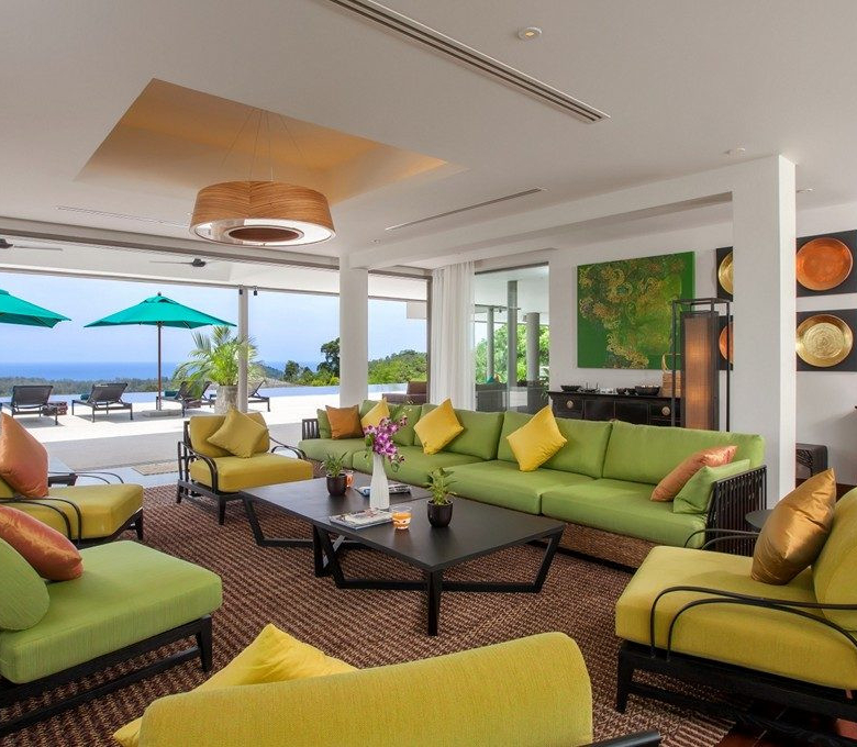 Propriété privée de 18 chambres avec vue sur mer à vendre à Layan, Phuket
