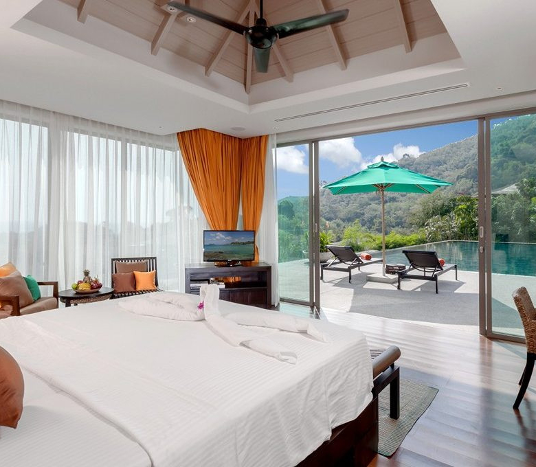 Propriété privée de 18 chambres avec vue sur mer à vendre à Layan, Phuket