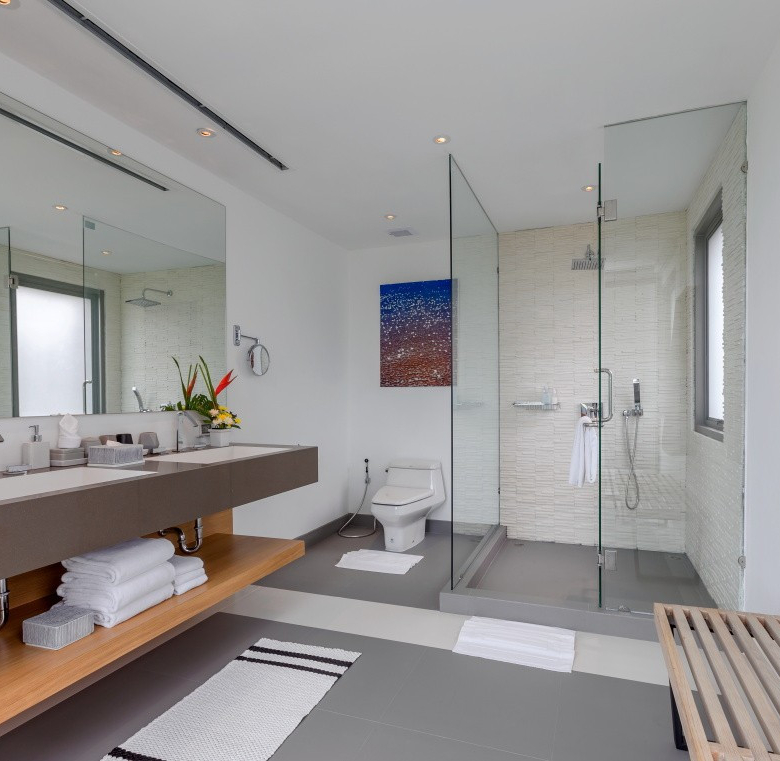 Propriété privée de 18 chambres avec vue sur mer à vendre à Layan, Phuket