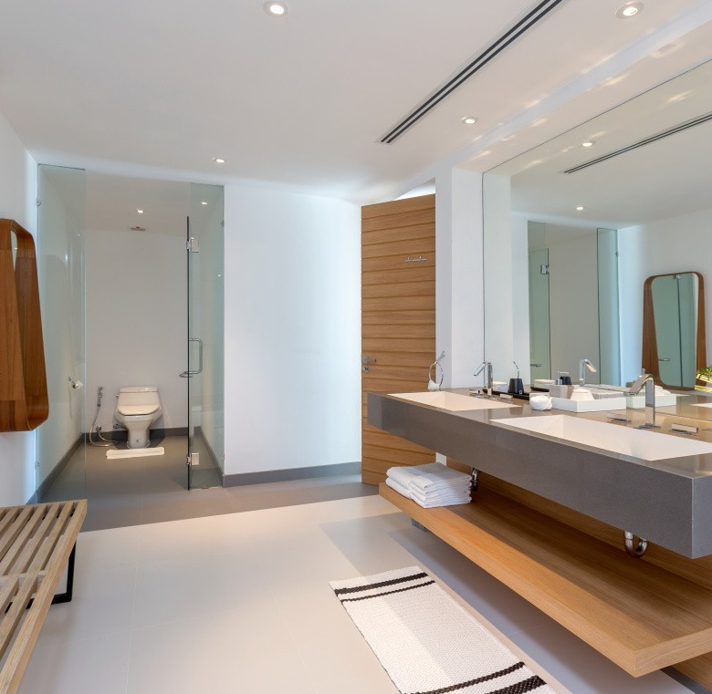 Propriété privée de 18 chambres avec vue sur mer à vendre à Layan, Phuket