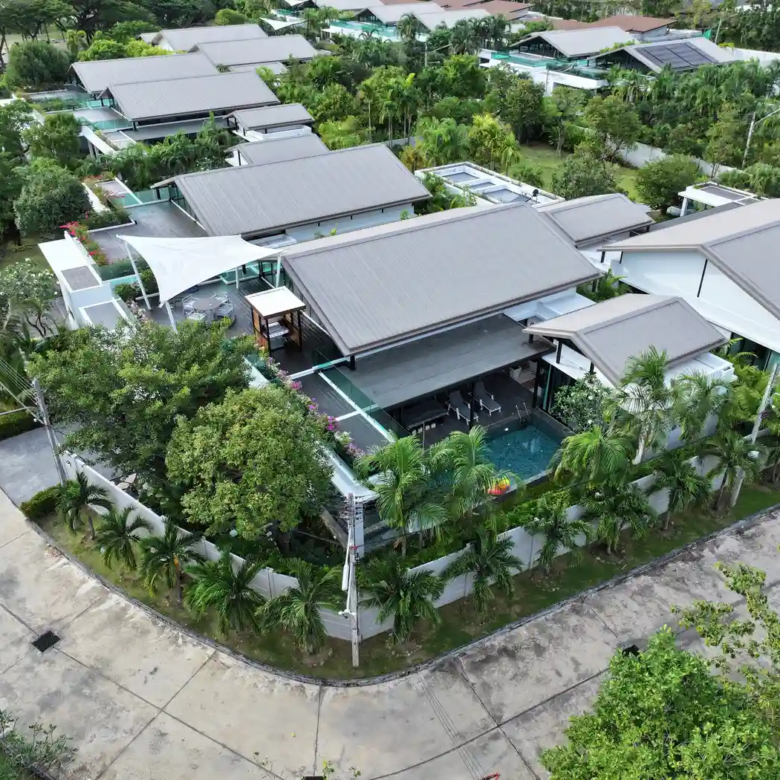 Nai Harn Baan Bua Baan Varij villa à vendre