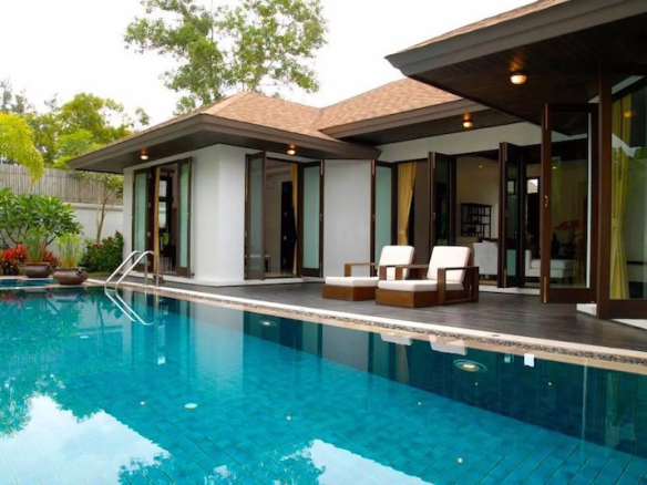 Villas avec piscine à louer à Chalong, Phuket