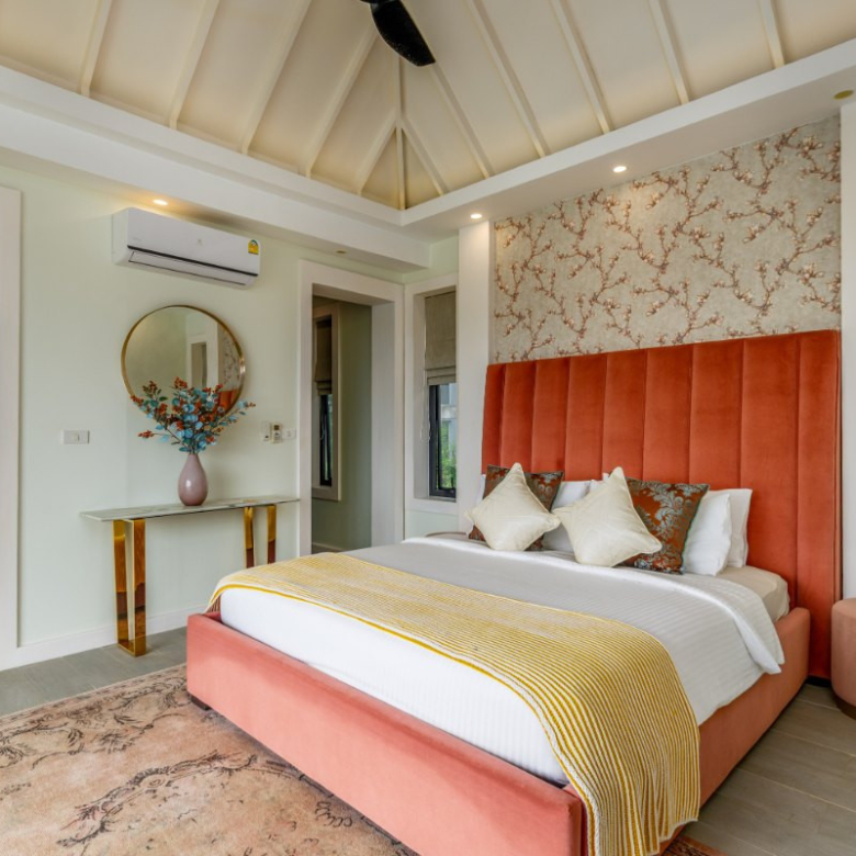 Villa de 5 chambres avec piscine et vue sur mer à vendre à Surin, Phuket
