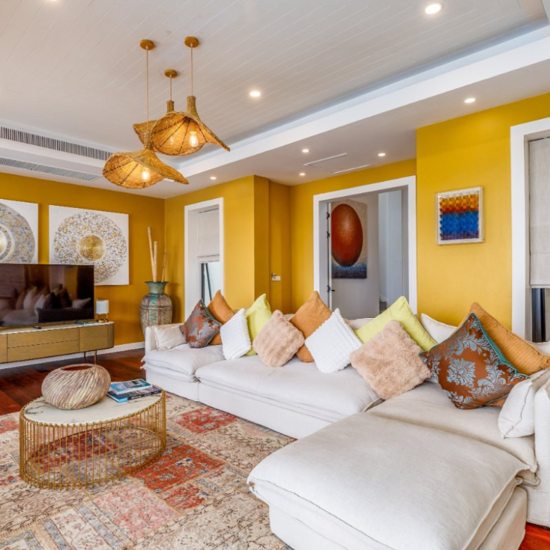 Villa de 5 chambres avec piscine et vue sur mer à vendre à Surin, Phuket