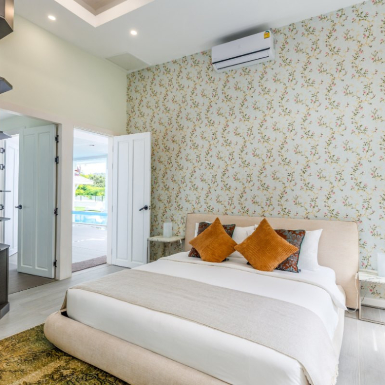 Villa de 5 chambres avec piscine et vue sur mer à vendre à Surin, Phuket