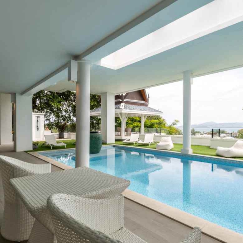 Villa de 5 chambres avec piscine et vue sur mer à vendre à Surin, Phuket