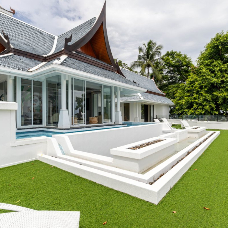 Villa de 5 chambres avec piscine et vue sur mer à vendre à Surin, Phuket