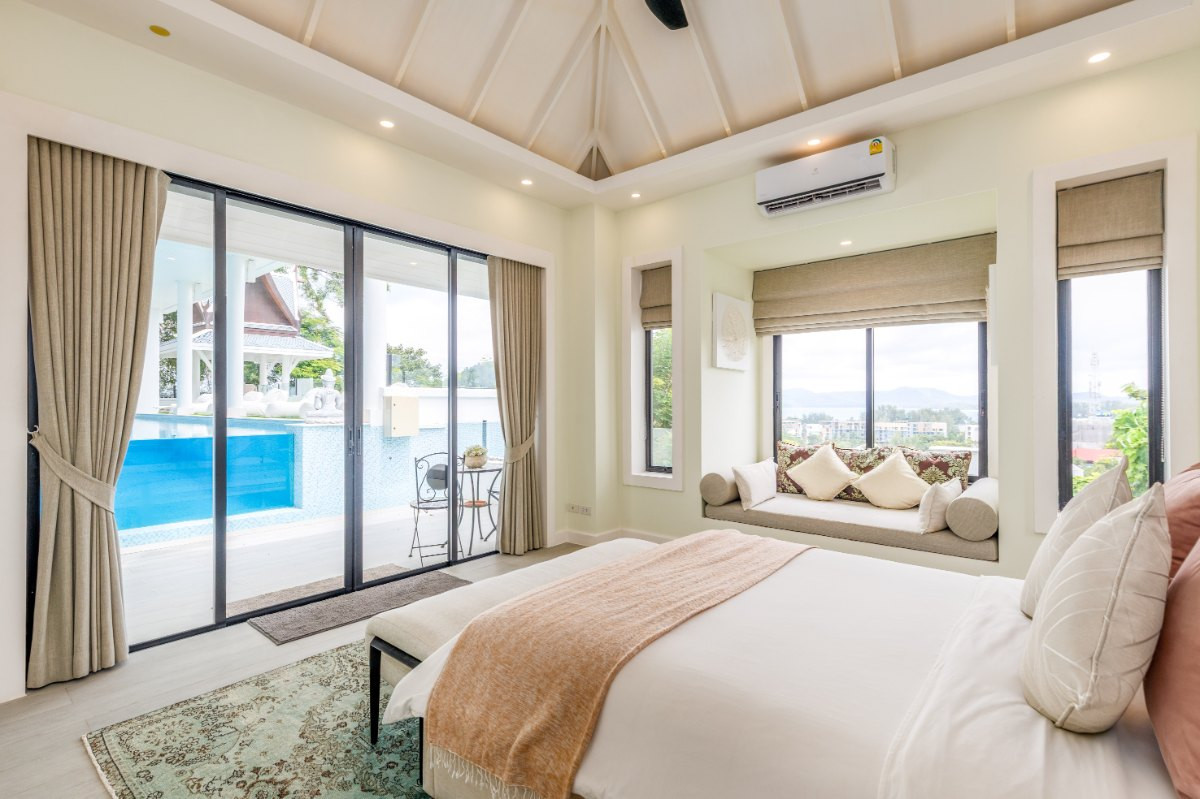 Villa de 5 chambres avec piscine et vue sur mer à vendre à Surin, Phuket