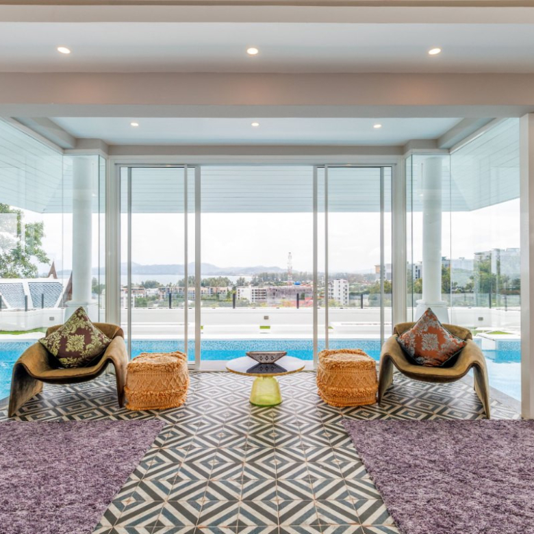 Villa de 5 chambres avec piscine et vue sur mer à vendre à Surin, Phuket