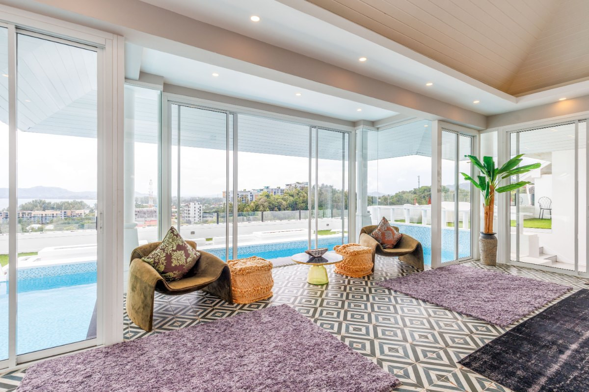 Villa de 5 chambres avec piscine et vue sur mer à vendre à Surin, Phuket