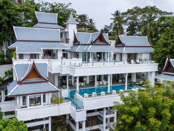 Villa avec vue sur mer à vendre à Surin, Phuket