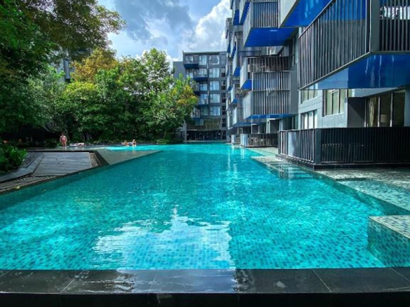 Appartement 1 chambre en pleine propriété pour étrangers à vendre à The Deck Patong