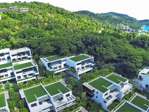 Appartement en copropriété à vendre à Phuket, dans le complexe The Heights Kata, avec vue panoramique sur la mer.
