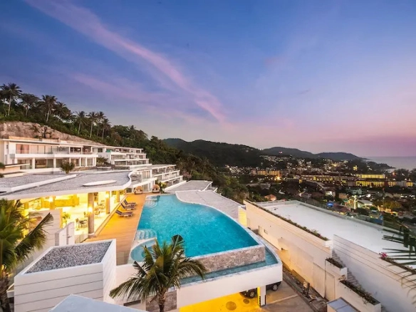 Appartement The View Karon à vendre avec vue panoramique sur la mer à Phuket