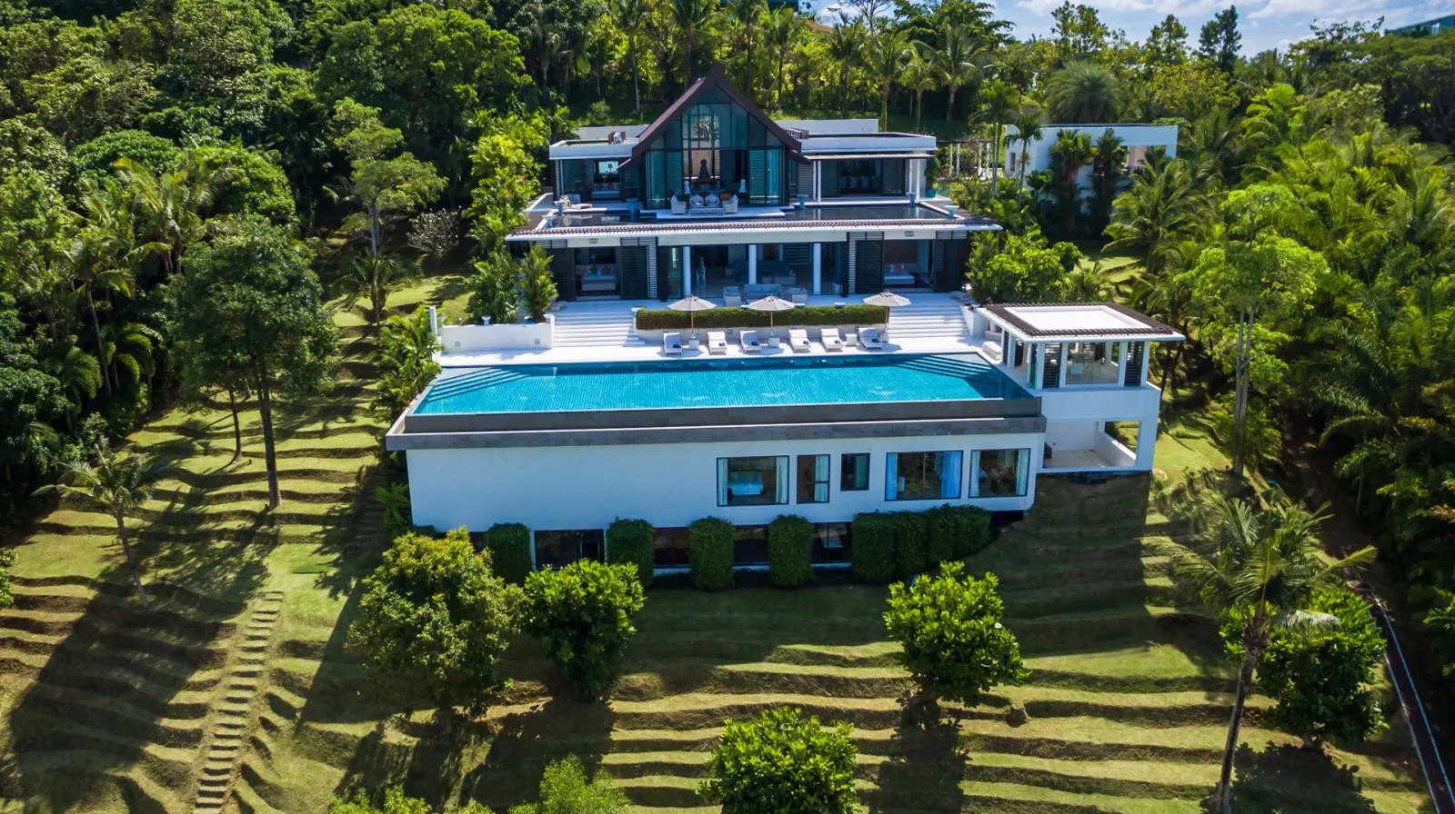Villa de 6 chambres en bord de mer à vendre à Cape Yamu, Phuket