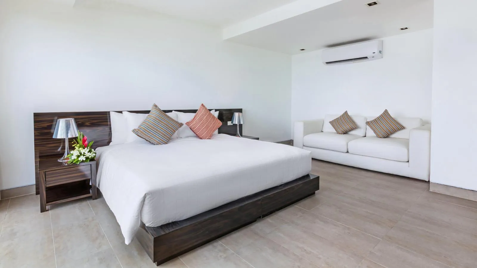 Villa de 6 chambres en bord de mer à vendre à Cape Yamu, Phuket
