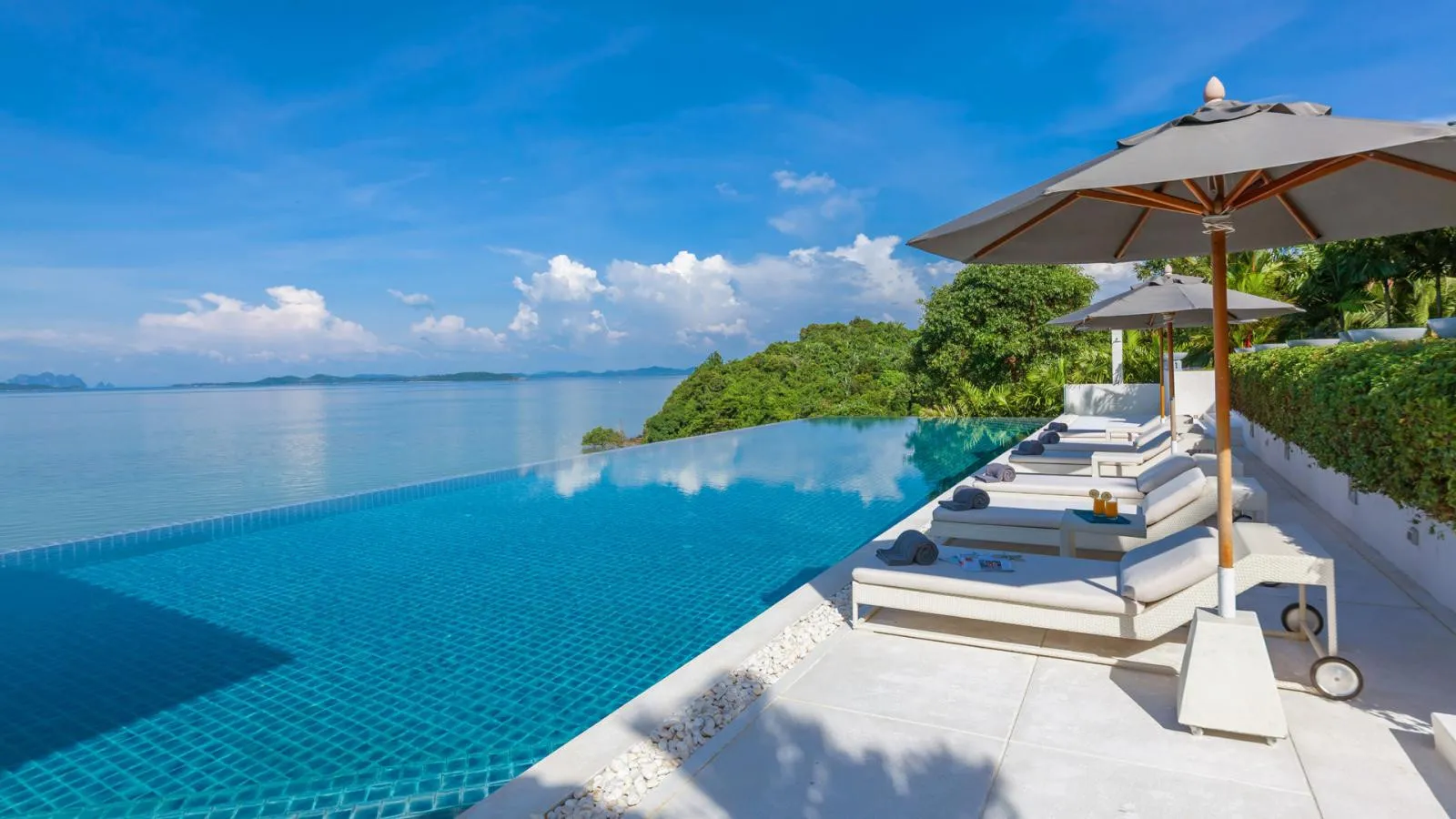 Villa de 6 chambres en bord de mer à vendre à Cape Yamu, Phuket