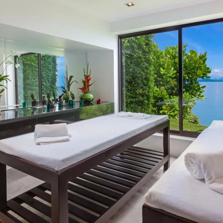 Villa de 6 chambres en bord de mer à vendre à Cape Yamu, Phuket