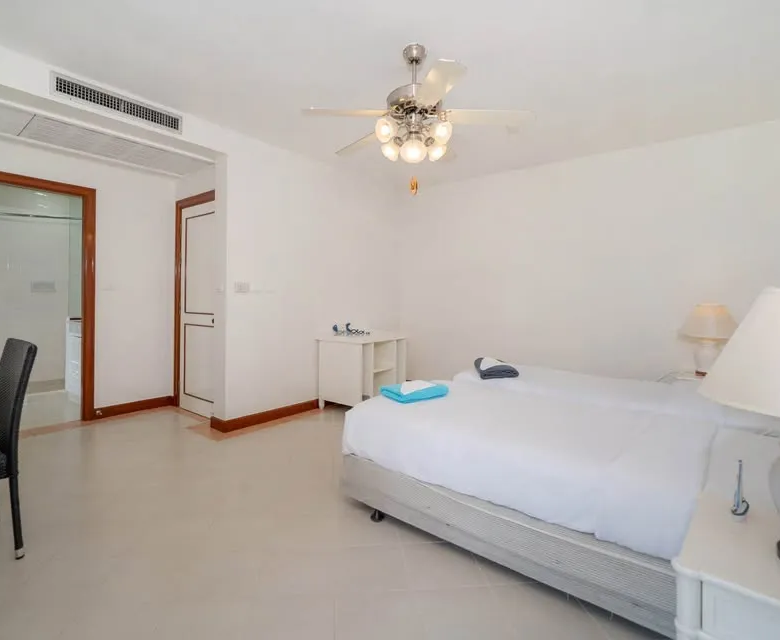 2-Bedroom Lakefront Duplex for Rent at Allamanda 1, Laguna Phuket