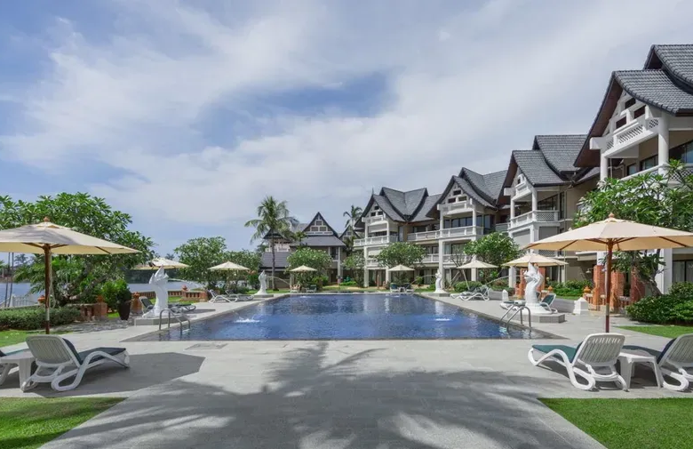 2-Bedroom Lakefront Duplex for Rent at Allamanda 1, Laguna Phuket