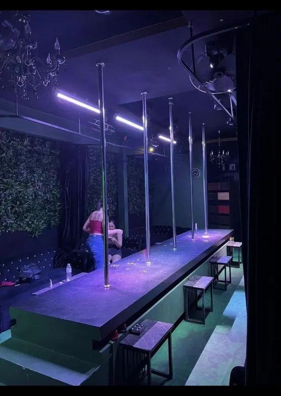 Go-Go Bar for Sale on Bangla Road, Patong – 80 sqm