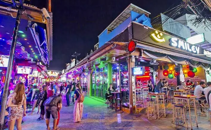 Go-Go Bar for Sale on Bangla Road, Patong – 80 sqm