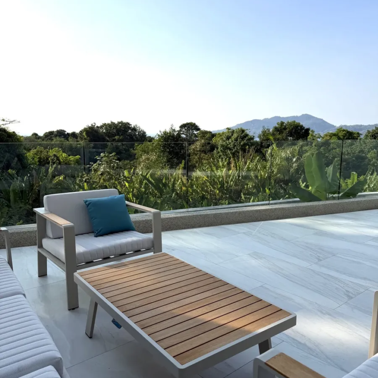 Duplex de luxe de 3 chambres avec vue sur mer à louer à Bluepoint Patong