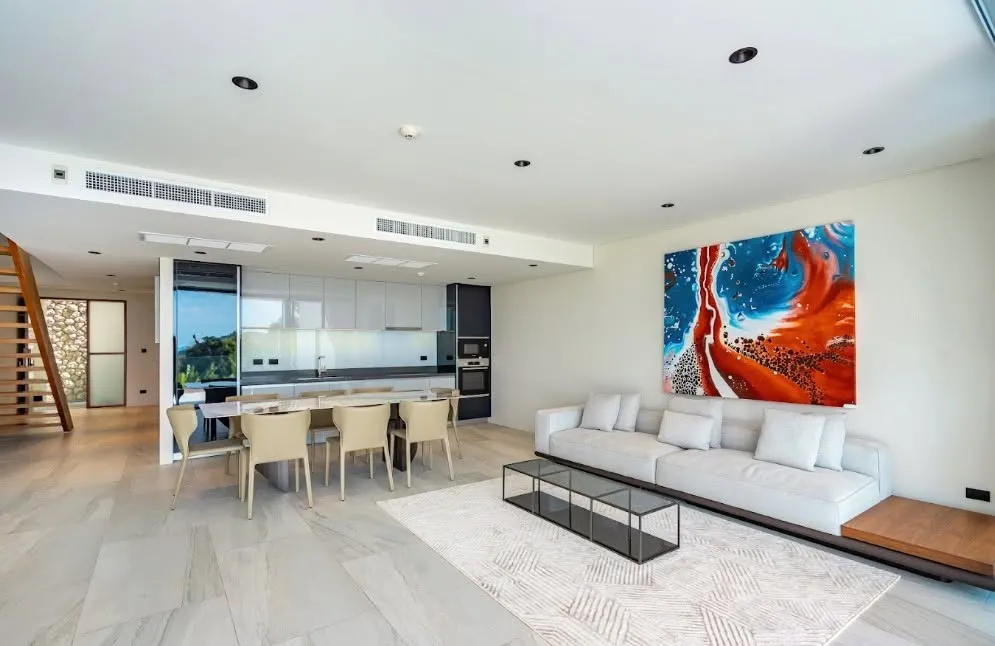 Duplex de luxe de 3 chambres avec vue sur mer à louer à Bluepoint Patong