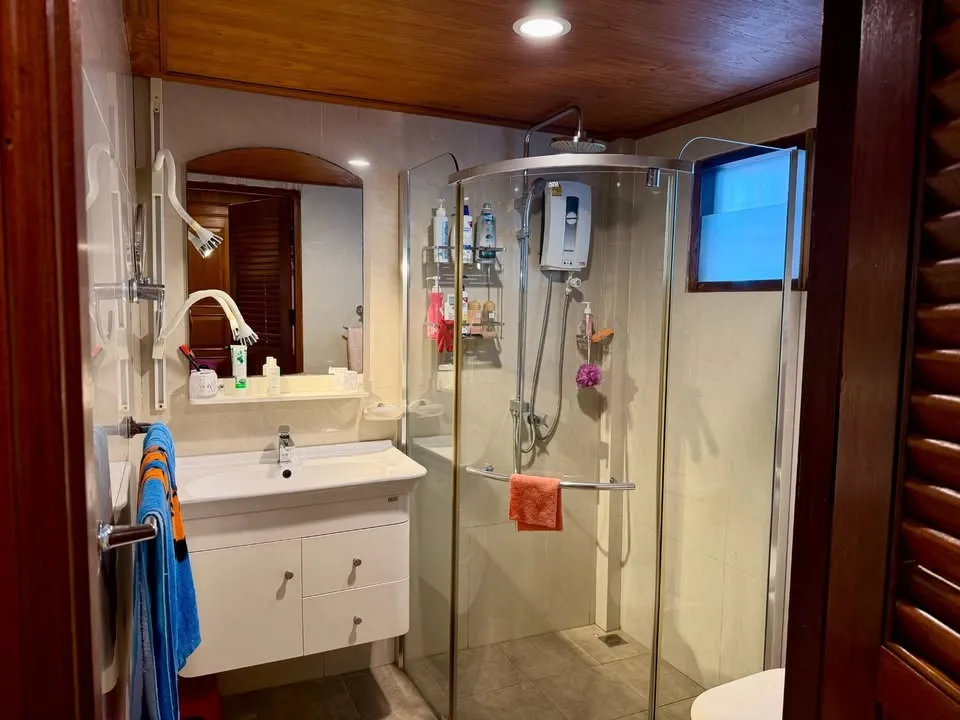 Kamala Bungalow Resort for Sale – 5 Private Bungalows Near the Beach