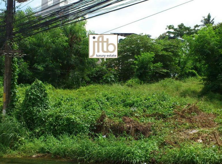 Terrain de 4 800 m² à vendre à Patong, Phuket