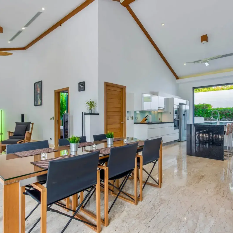 Luxury 4-Bedroom Pool Villa for Rent in Rawai Phuket – 1,864 sqm Land