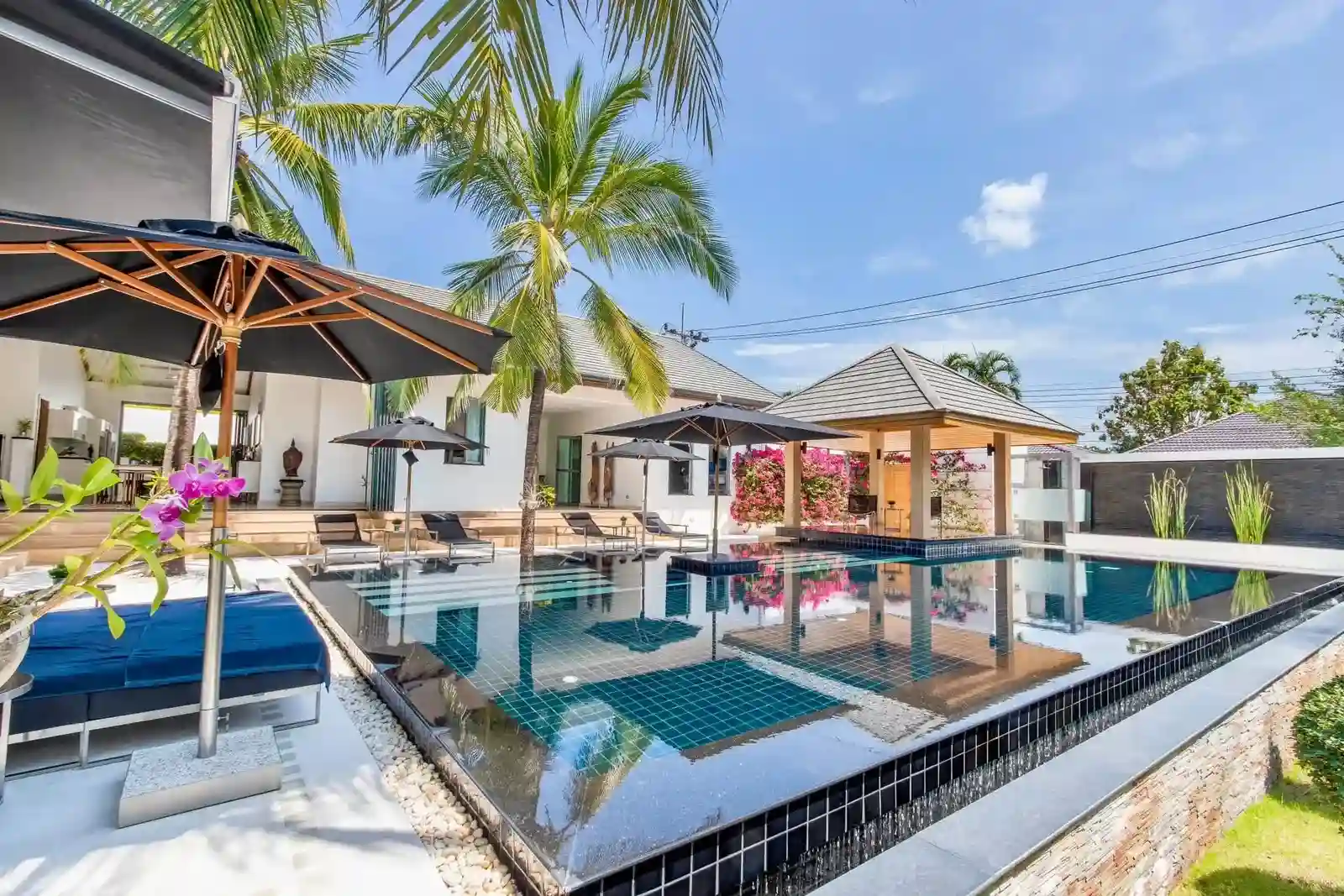 Luxury 4-Bedroom Pool Villa for Rent in Rawai Phuket – 1,864 sqm Land